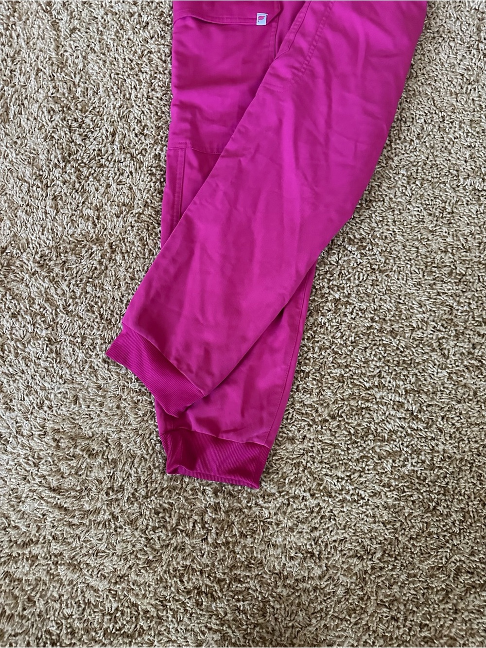 Fabletics Pink Scrub Set L/LS - Picture 5 of 13